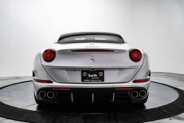2016 Ferrari California T