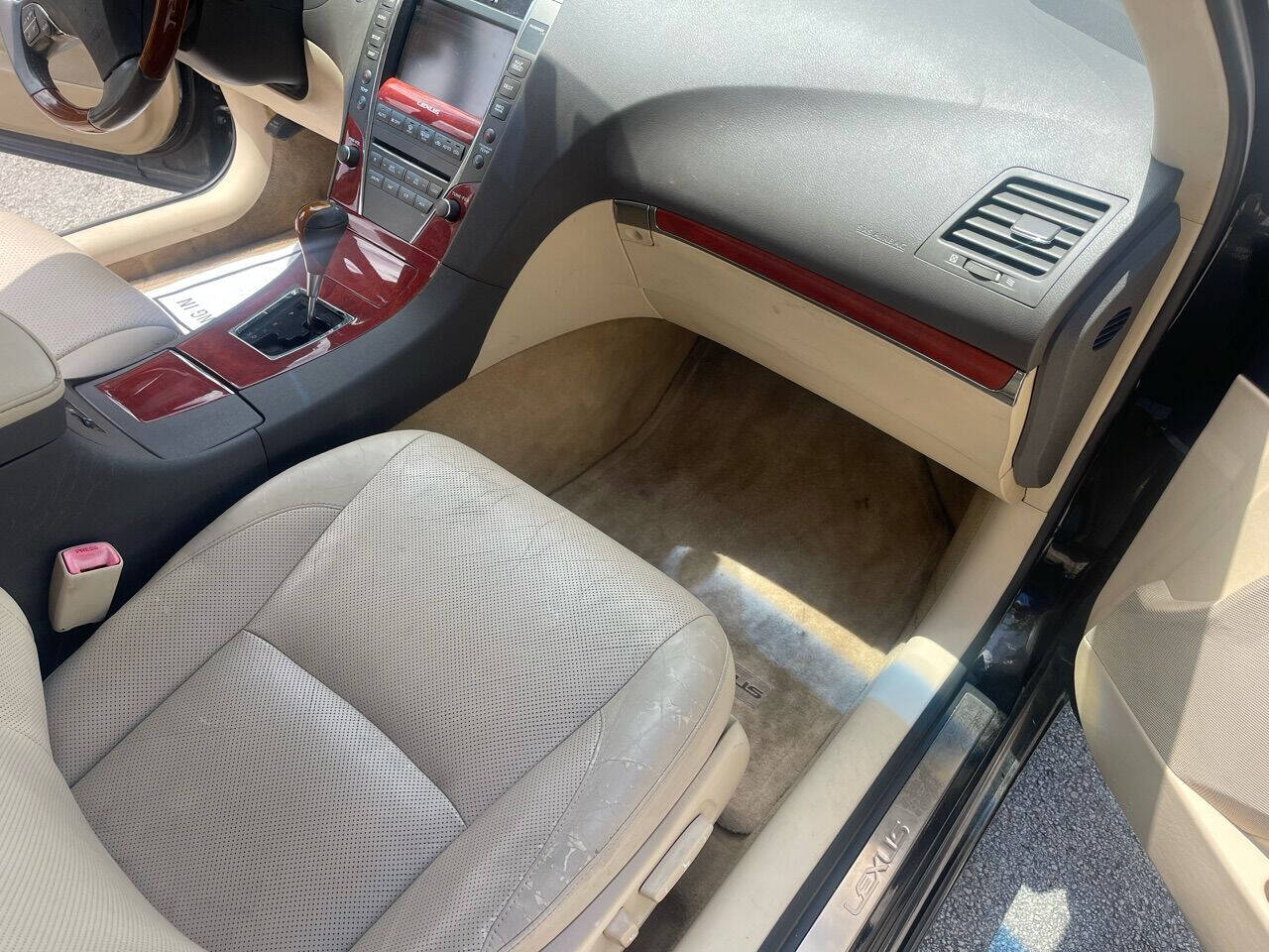 2012 LEXUS ES Sedan - $10,995