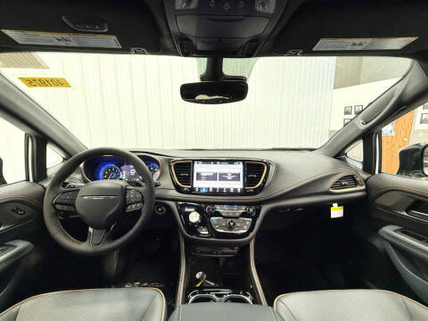 2027 Chrysler Pacifica Pinnacle