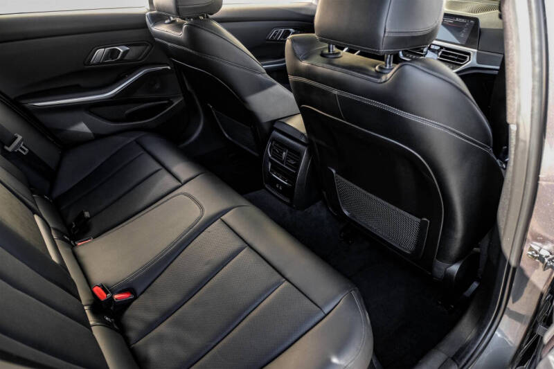 2022 BMW 3 Series 330i