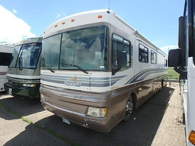 2000 Freightliner XC Chassis