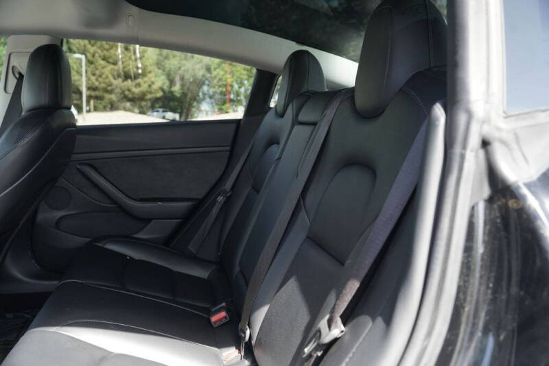2021 Tesla Model 3 Standard Range Plus