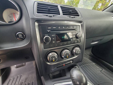 2012 Dodge Challenger SXT