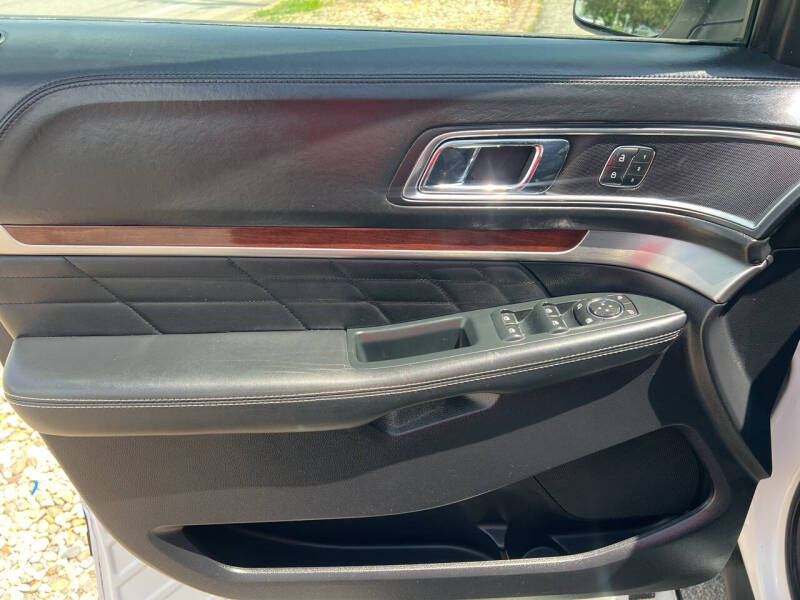 2018 Ford Explorer Platinum