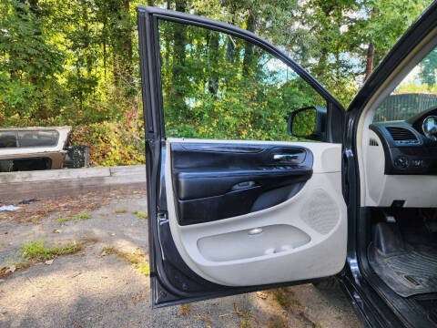 2012 Dodge Grand Caravan Crew