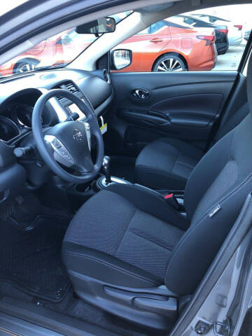 2019 Nissan Versa SV