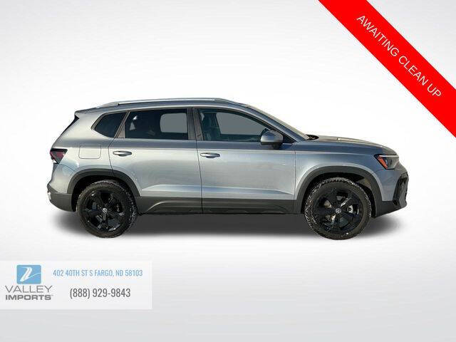 2025 Volkswagen Taos SEL 4Motion