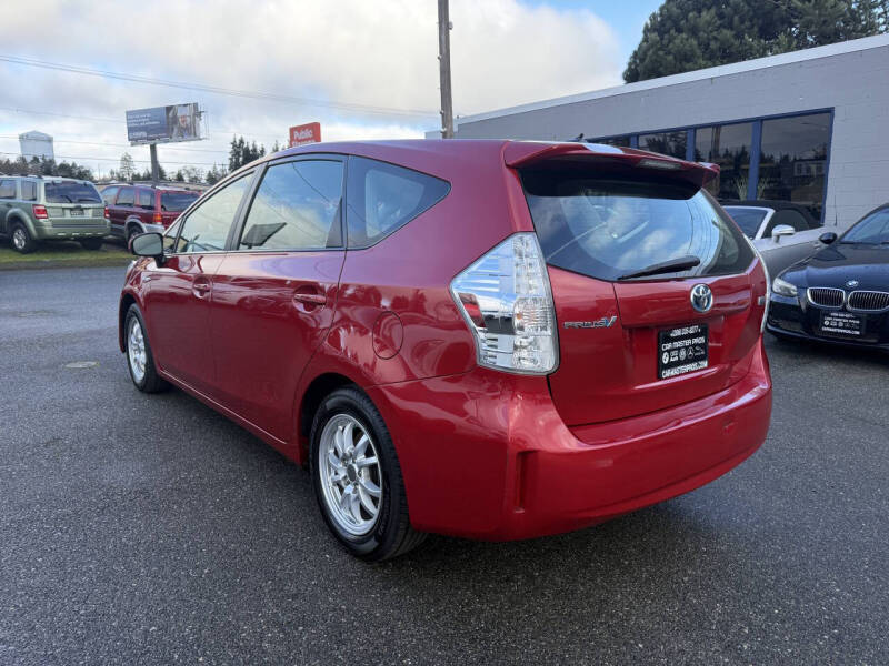 2012 Toyota Prius v Five