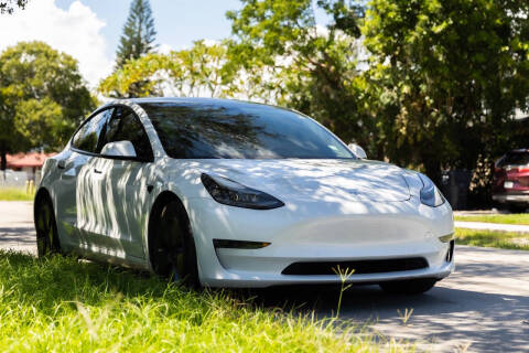 2021 Tesla Model 3 Standard Range Plus