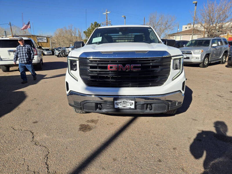 2023 GMC Sierra 1500 Pro