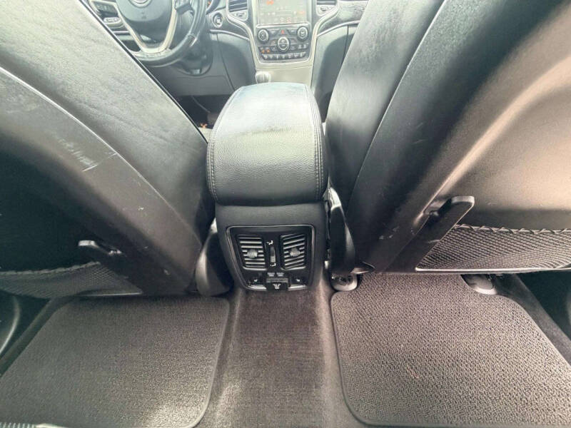 2017 Jeep Grand Cherokee Summit