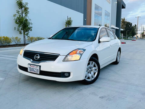 2009 Nissan Altima for sale at Great Carz Inc in Fullerton CA