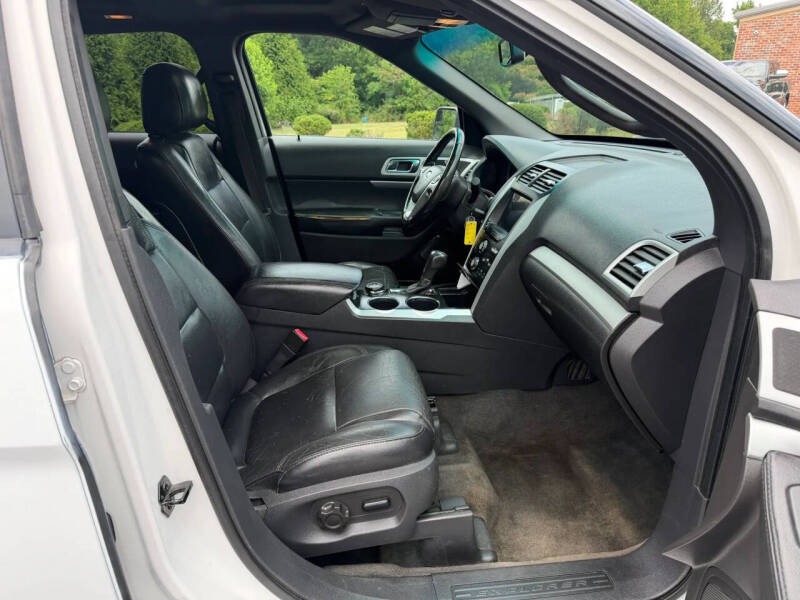 2011 Ford Explorer XLT