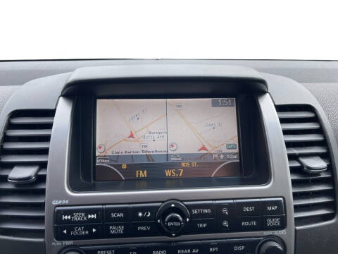 2006 Nissan Pathfinder LE