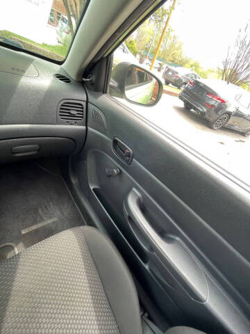 2011 Hyundai Accent GS