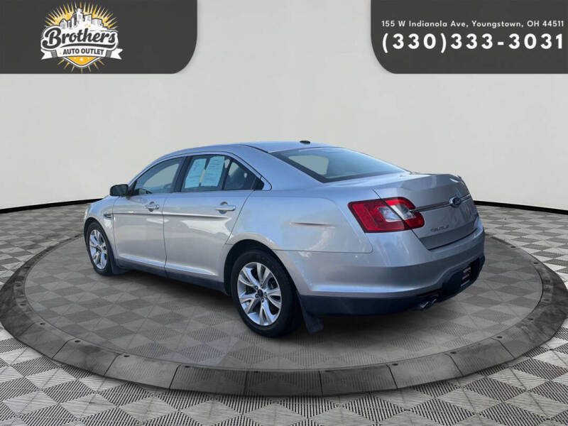 2011 Ford Taurus SEL