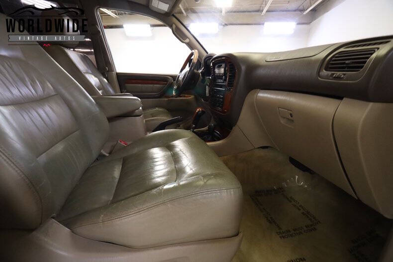 2000 Lexus LX 470