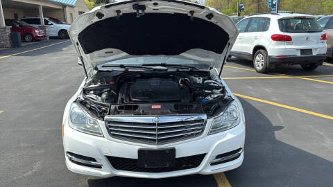 2013 Mercedes-Benz C-Class C 300 Luxury 4MATIC