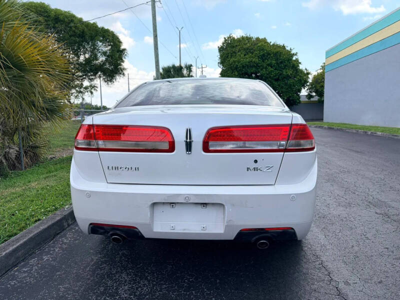 2012 Lincoln MKZ