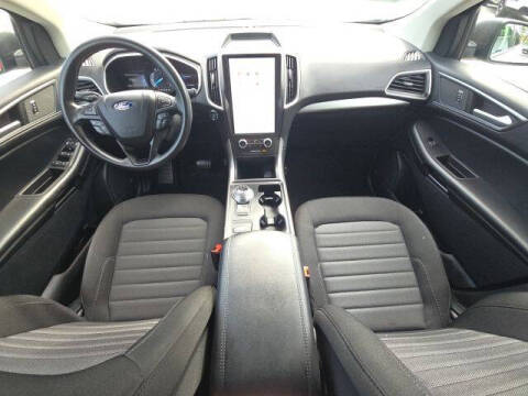 2021 Ford Edge SE