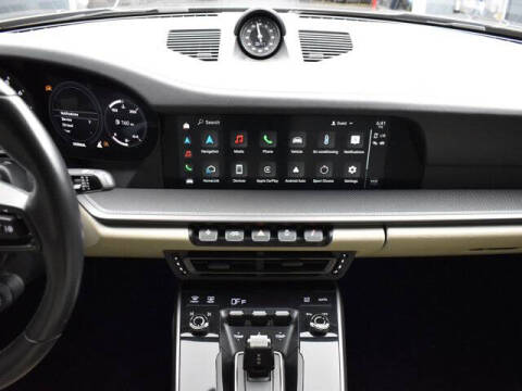 2022 Porsche 911 Carrera