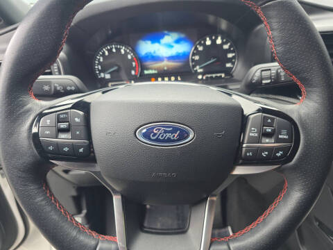 2024 Ford Explorer ST-Line