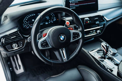 2022 BMW M5