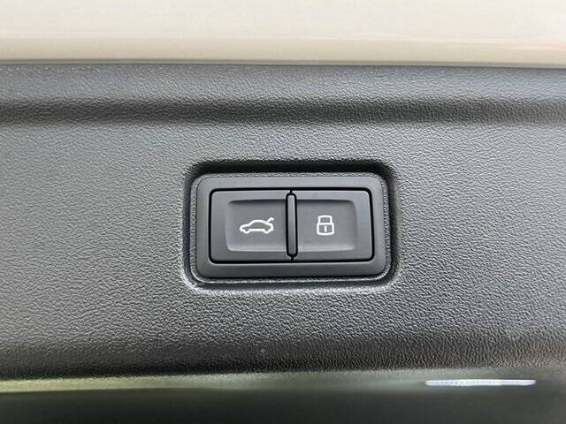 2025 Audi S6 Sportback e-tron quattro Prestige