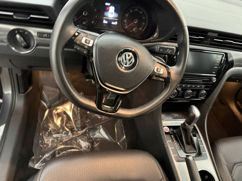 2020 Volkswagen Passat R-Line