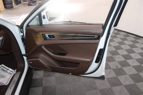 2018 Porsche Panamera