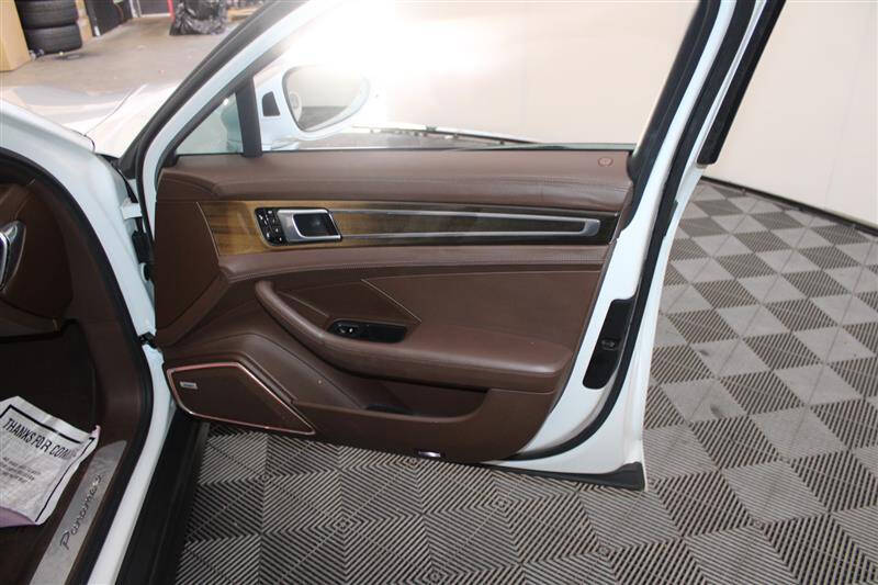 2018 Porsche Panamera