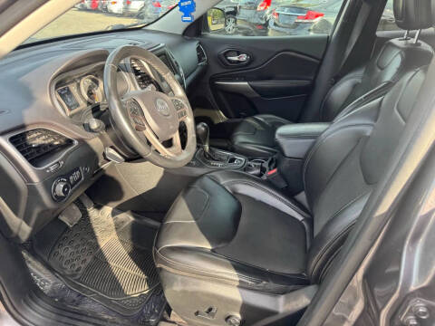 2019 Jeep Cherokee Latitude Plus