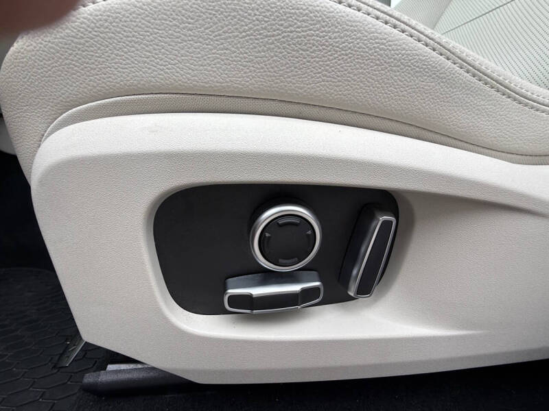 2022 Jaguar F-PACE P250 S