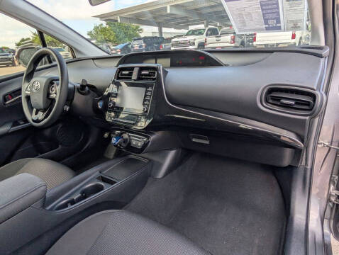 2021 Toyota Prius LE
