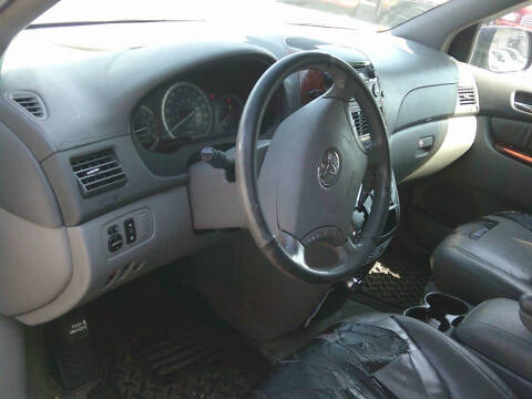 2004 Toyota Sienna