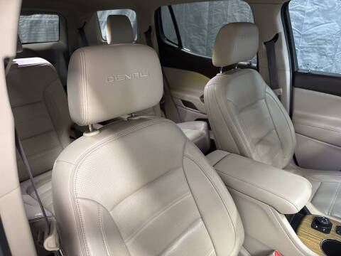 2017 GMC Acadia Denali