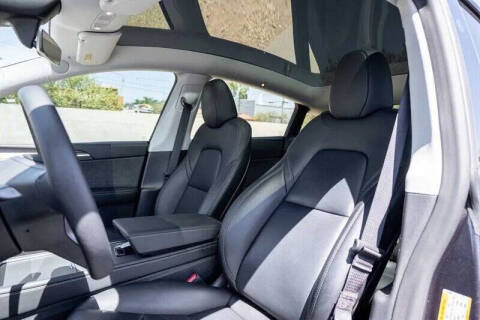 2025 Tesla Model Y Long Range