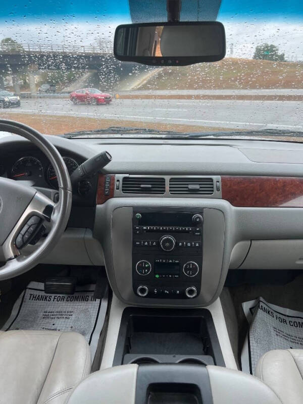 2011 GMC Yukon XL SLT