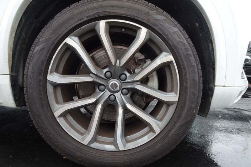 2019 Volvo XC90 T5 Momentum