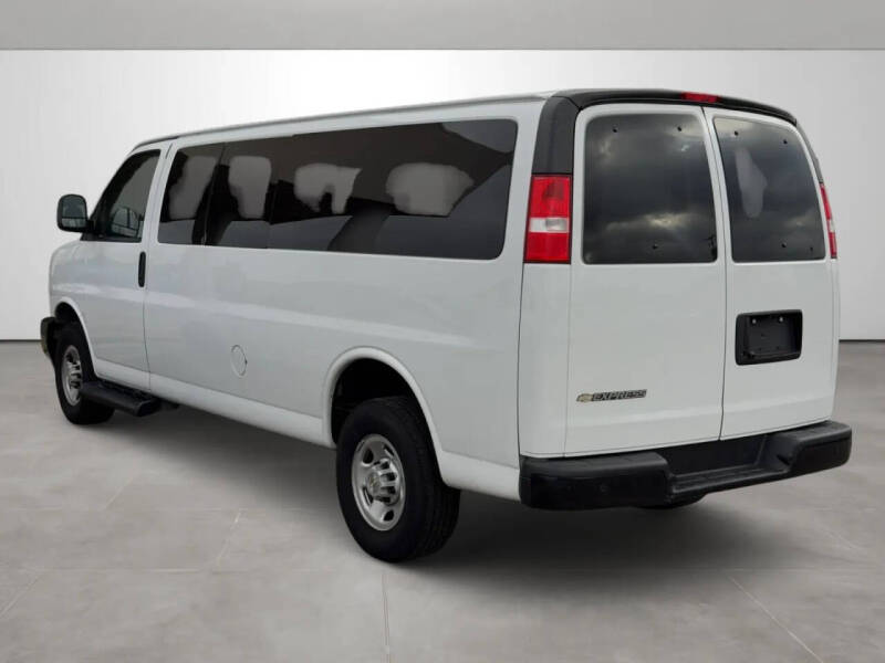 2023 Chevrolet Express LS 3500