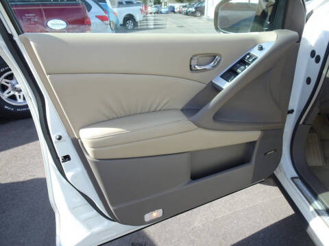 2010 Nissan Murano LE