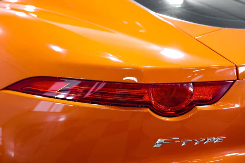 2015 Jaguar F-TYPE R