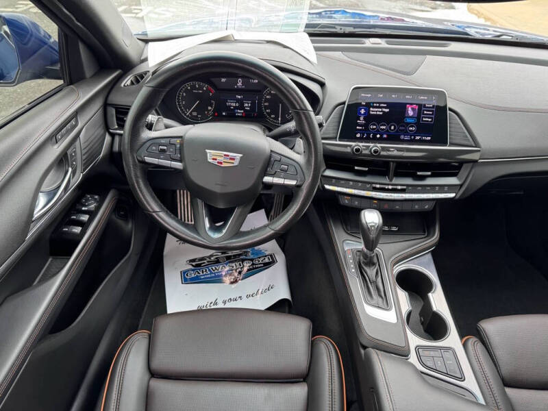 2023 Cadillac CT4 Sport