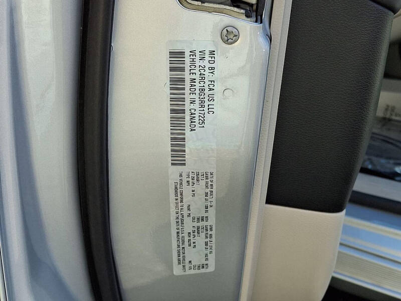 2024 Chrysler Pacifica Touring L