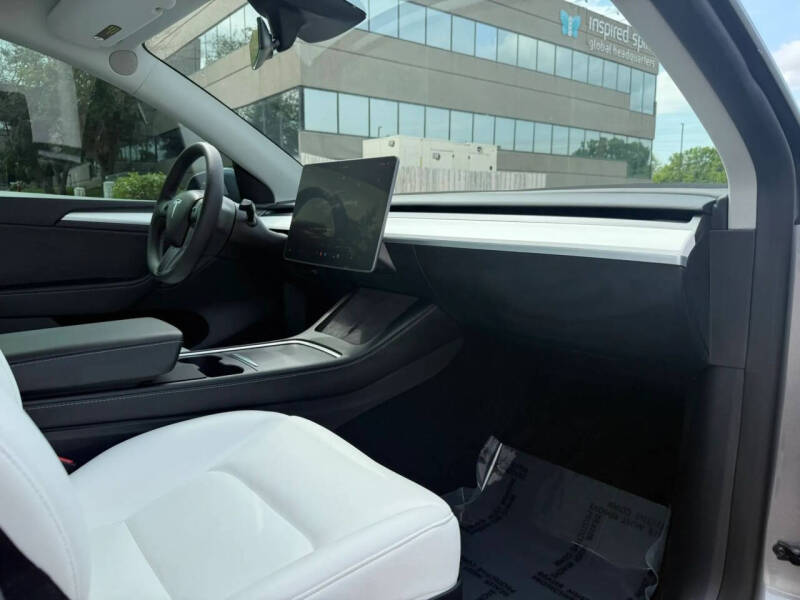 2025 Tesla Model Y Performance