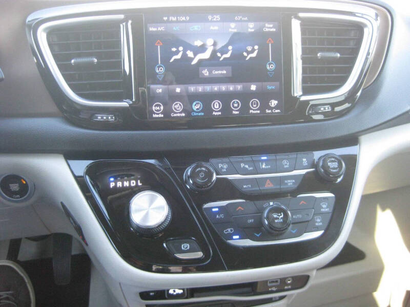2018 Chrysler Pacifica Touring L Plus