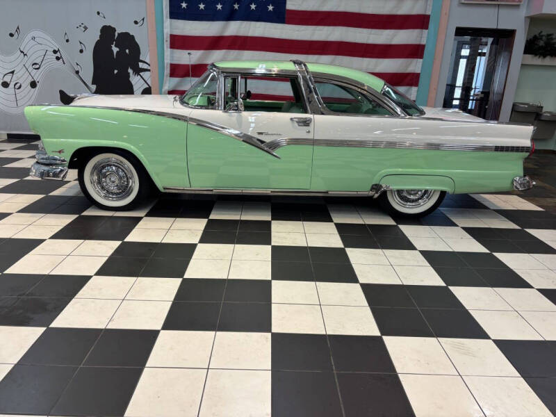 1956 Ford Crown Victoria