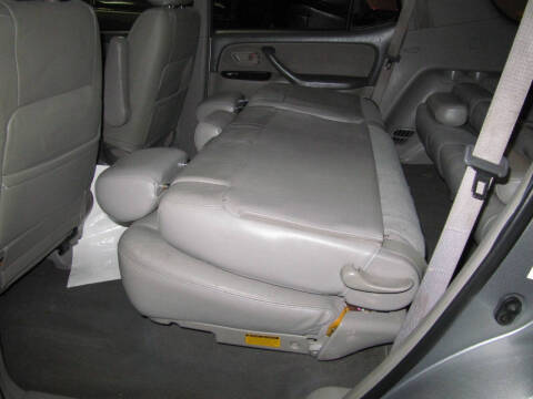 2002 Toyota Sequoia SR5