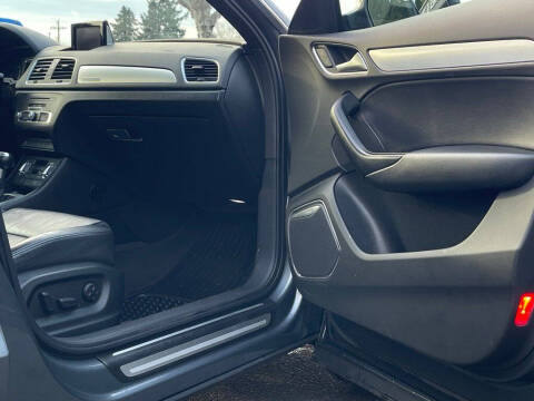 2015 Audi Q3 2.0T quattro Prestige