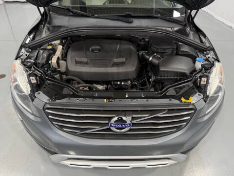 2017 Volvo XC60 T5 Dynamic